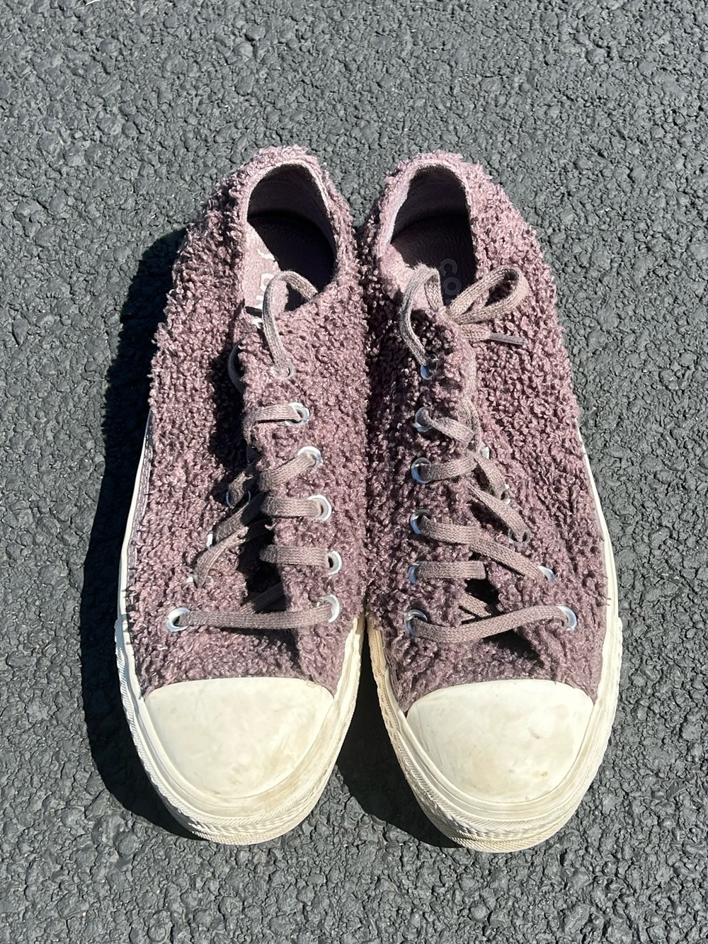 Converse Women’s Faux Fuzzy Sneaker Size 7.5